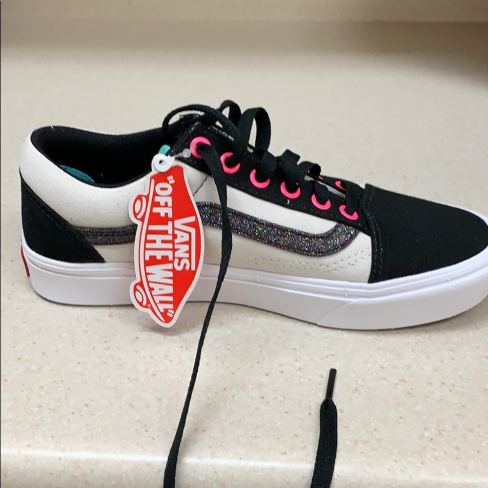 Vans Comfy Cush Old Skool - Women’s size 7
